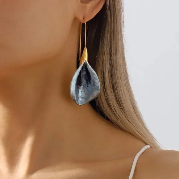 Sweet Artistic Irregular Alloy Iron Enamel Women'S Drop Earrings Blue and Gray - Picture 1 of 3